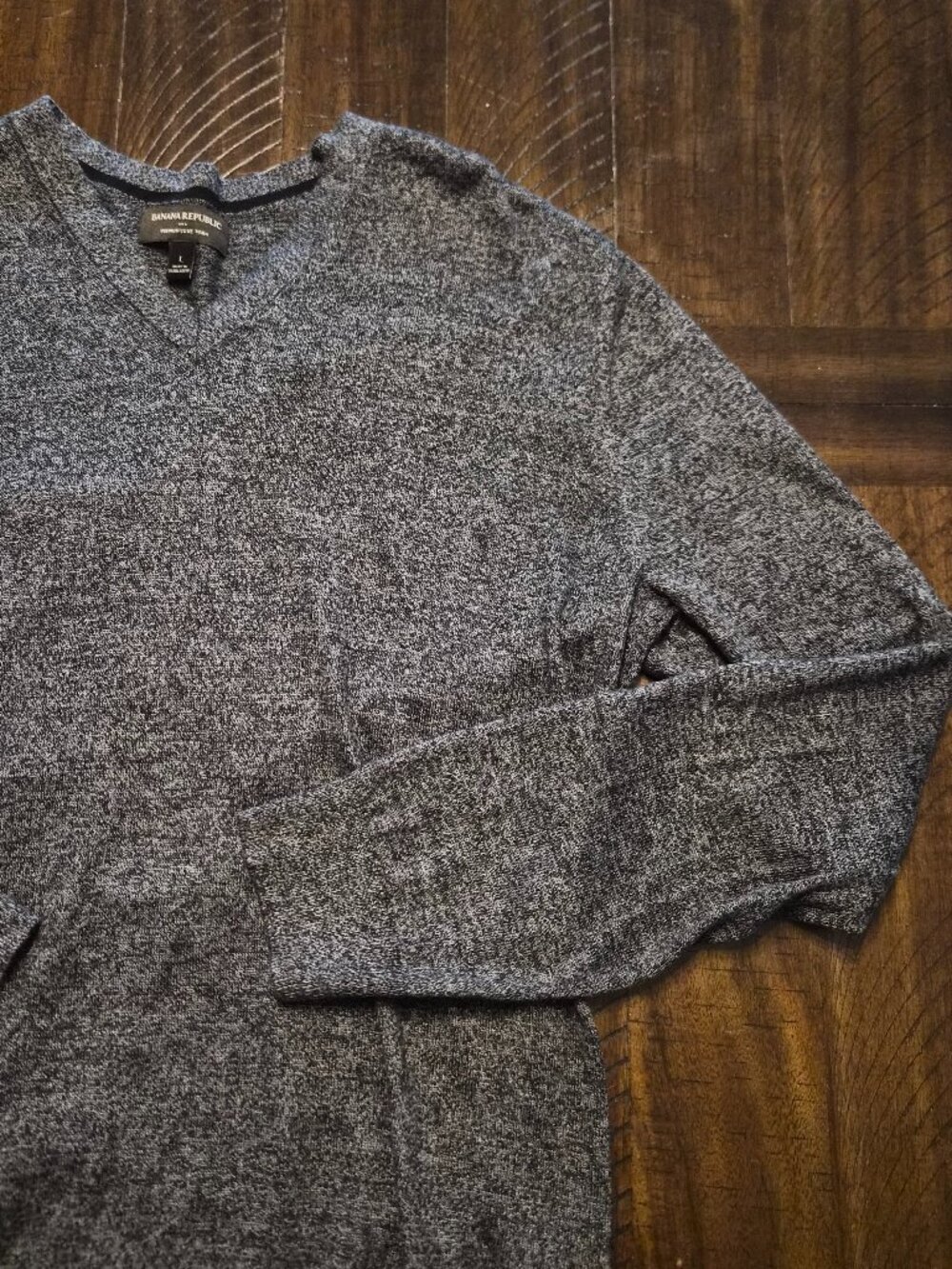 Banana Republic Premium Luxe Yarn Silk Cashmere V Neck Sweater Gray Men's L G515